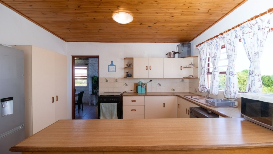 4 Bedroom Property for Sale in Pearly Beach Western Cape